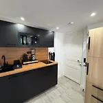 Apartment Elegant With Mezzanine, Center