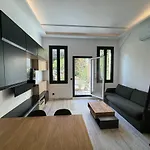 Apartman Elegant With Mezzanine, Center Antibes