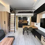 Apartment Elegant With Mezzanine, Center